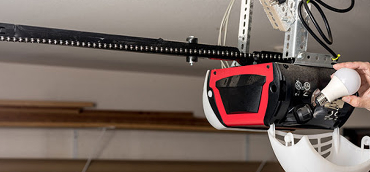 automatic garage door opener repair in New Smyrna Beach